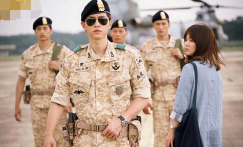 《太阳的后裔》宋仲基，扒一扒他的这些年还有女朋友... ..