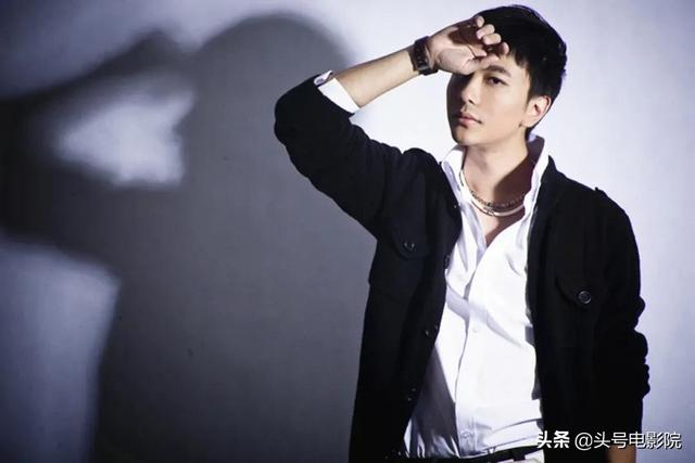 水自流差点错过《人世间》，出道15年演尽配角，和同学王凯不同命