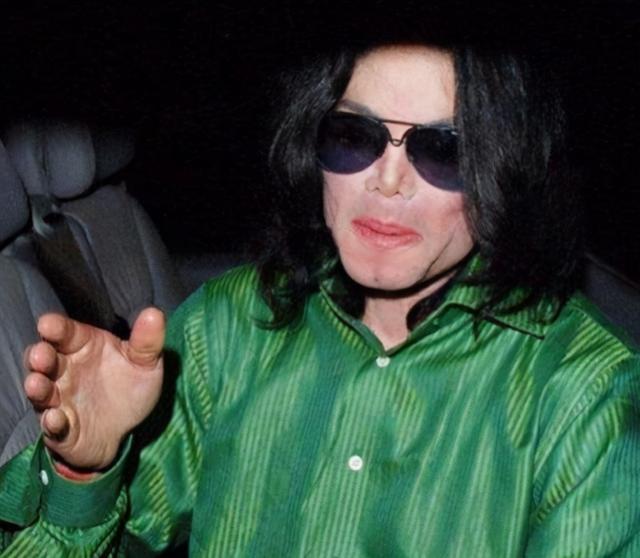 迈克杰克逊死亡，源于被注射异丙酚，私人医生穆雷是过失还是故意