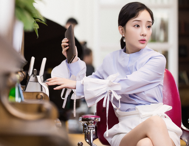 贾乃亮李小璐离婚已传两年，为什么现在才公布？原因或与4点有关