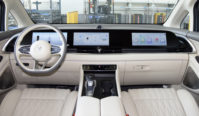 拥有一台安全智能舒适的家用明星保姆车是种怎样的体验？