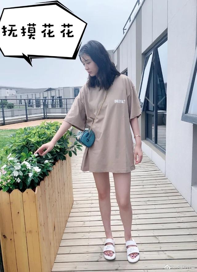 《青你2》排名惹争议，面冷心热的赵小棠竟然是她们中的隐形富二代