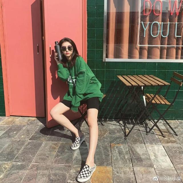 《青你2》排名惹争议，面冷心热的赵小棠竟然是她们中的隐形富二代