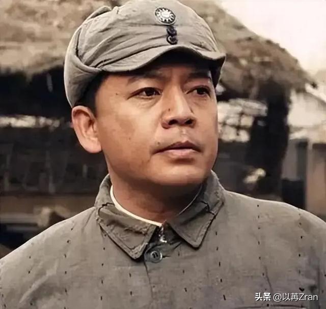 演员何政军：娶了初恋为妻，婚后生一女，如今咋样了？