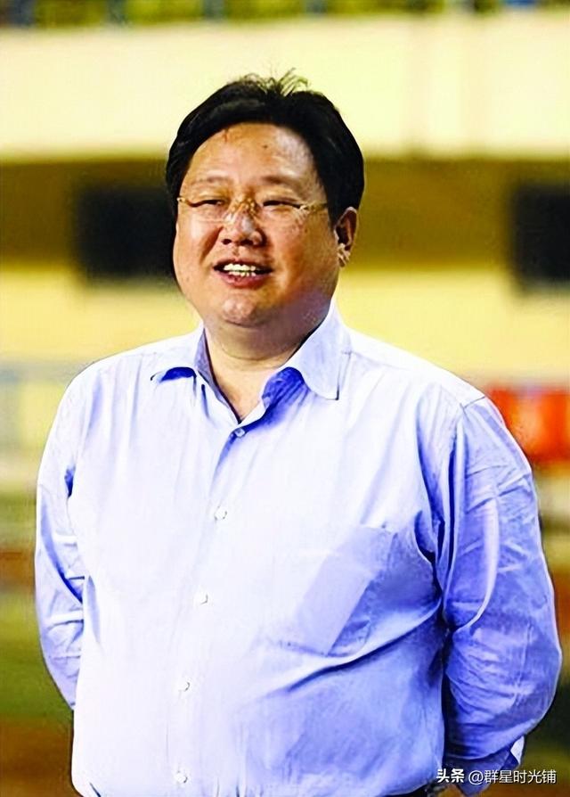 田海蓉丈夫徐明:28岁成富豪,44岁狱中病逝,今15岁女儿显成熟