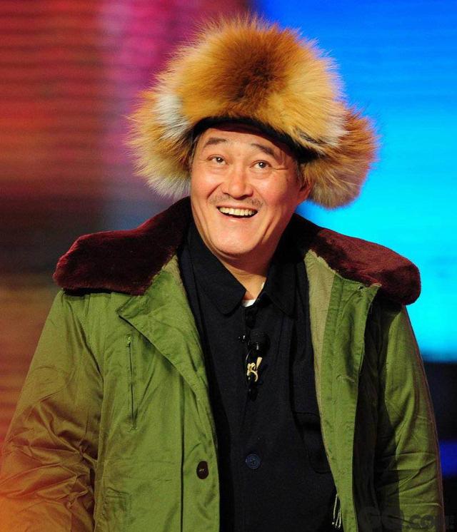 赵本山国籍引争议，拿出户口本放话：我的根在中国，我不会移民！