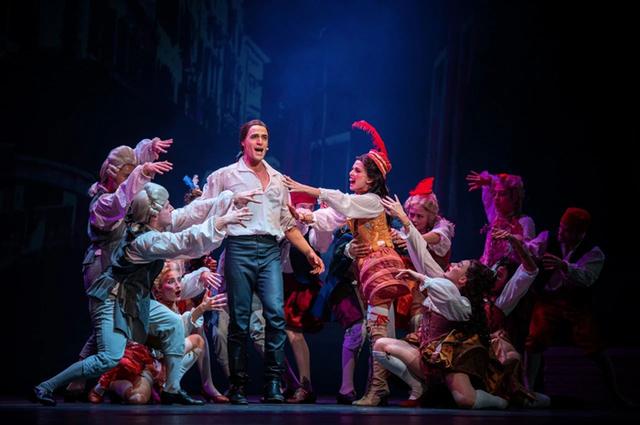 《悲惨世界》明年回归!全球音乐剧为何纷纷抢滩上海?