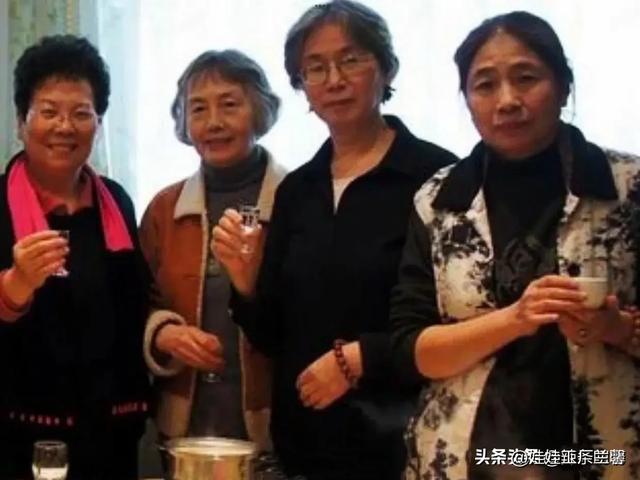 突发！开国上将之女在美去世，30年前加入美国籍，生前行为被诟病