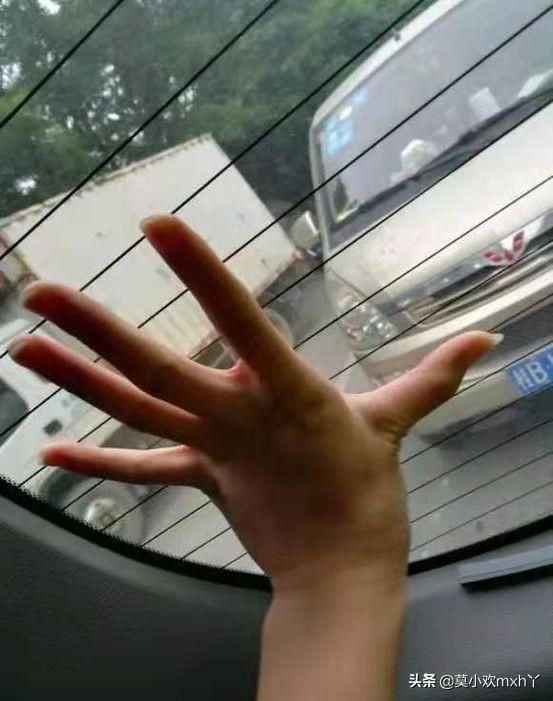 PS搞笑恶搞:求大神把女朋友p的更女神一些。