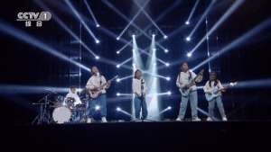 少年版(少年版《倔强》，真燃)