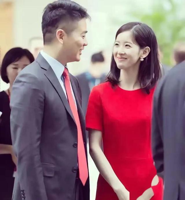 刘强东的三段感情经历和他背后的女人们