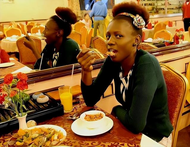 2004年，肯尼亚女孩找到大使馆，自称郑和水手后裔，引起轩然大波