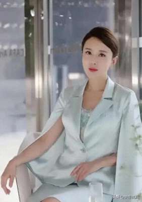 颜丹晨(颜丹晨)