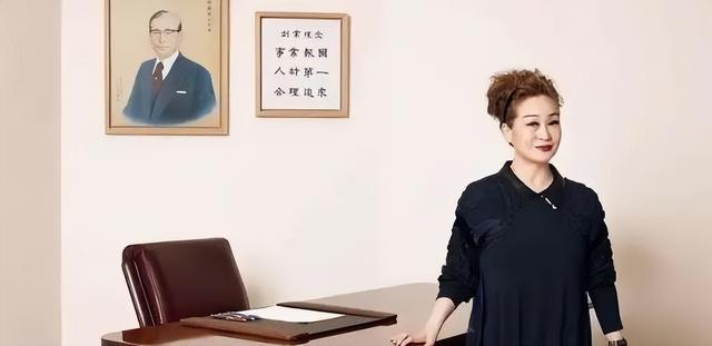 韩流教母李美敬：被三星家族踢出家门后，把韩流捧进了奥斯卡