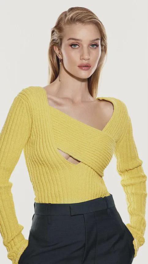 性感迷人!英国超模女星罗茜·汉丁顿纯美写真集