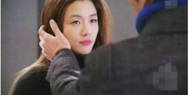 如何正确撩妹子的头发?