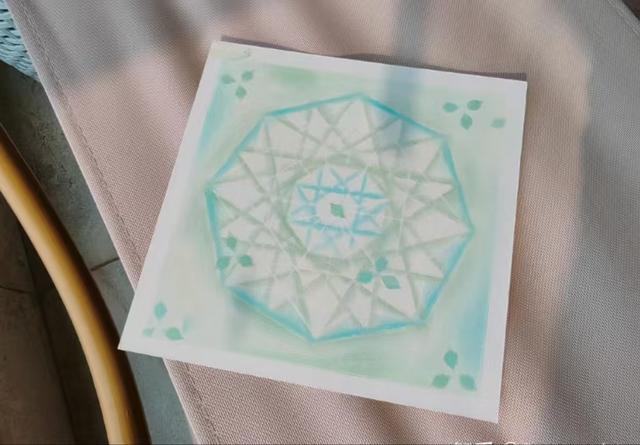 符月华有暗恋的男生,称他是“高中为数不多的光”,只能偷偷的爱