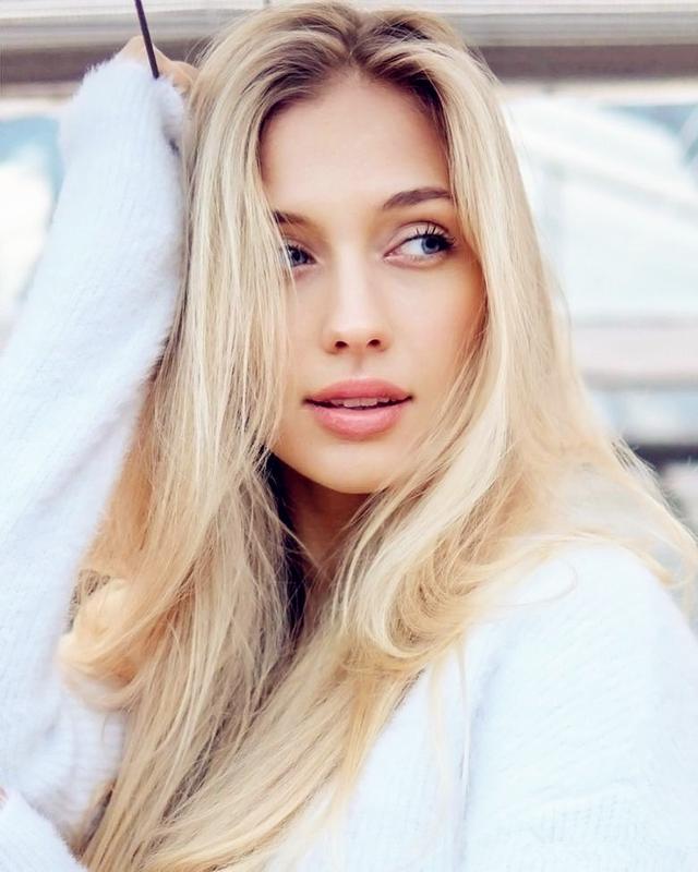 德国顶级模特佐伊，粉丝过百万貌美如花，质感穿搭体现严谨文化