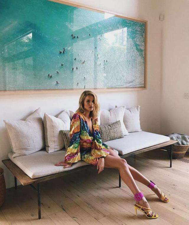 性感迷人!英国超模女星罗茜·汉丁顿纯美写真集