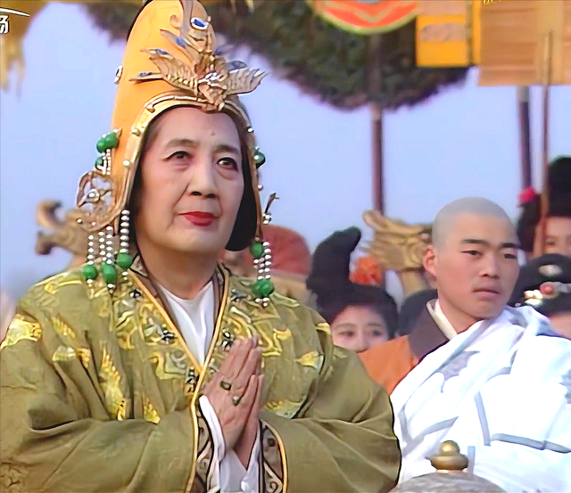 武则天年轻时到底有多美?深山大佛揭开谜底,难怪能迷倒两任皇帝