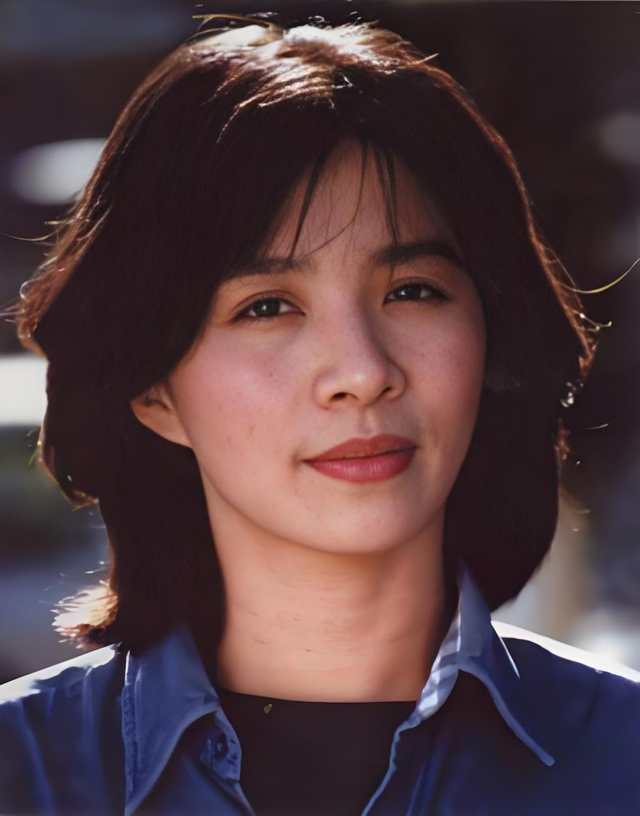 迟蓬：和倪萍是好闺蜜，与丈夫相爱40年，如今因《小巷人家》爆红