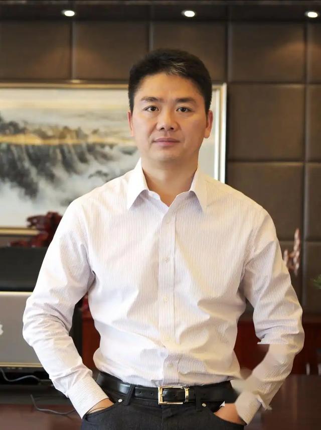 刘强东的三段感情经历和他背后的女人们