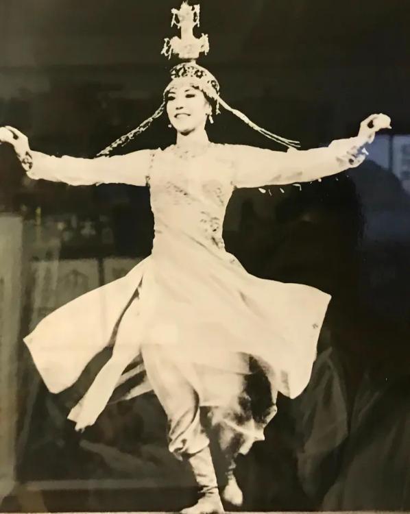 著名歌唱家胡松华：与张曼茹60年婚姻终有别，晚年女儿成他的依靠