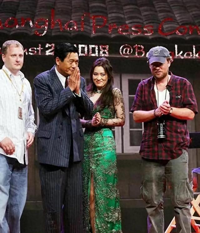 巩俐紫发浓妆大变身！撒娇卖萌惊呆网友：这还是霸气巩皇？