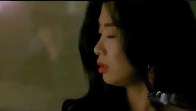 经典香港大尺度“三级片”《花街柳巷》，内容引起深思。值得一看