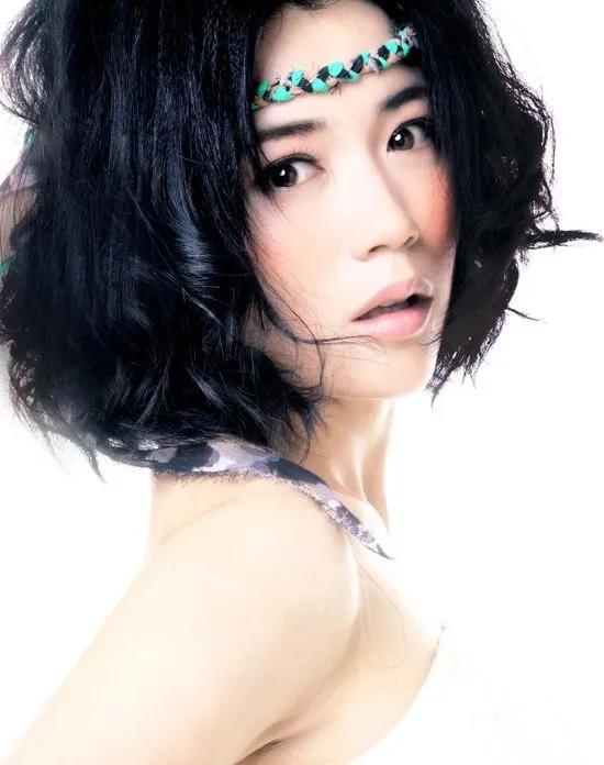 王艺禅：才貌双全，艺海扬帆