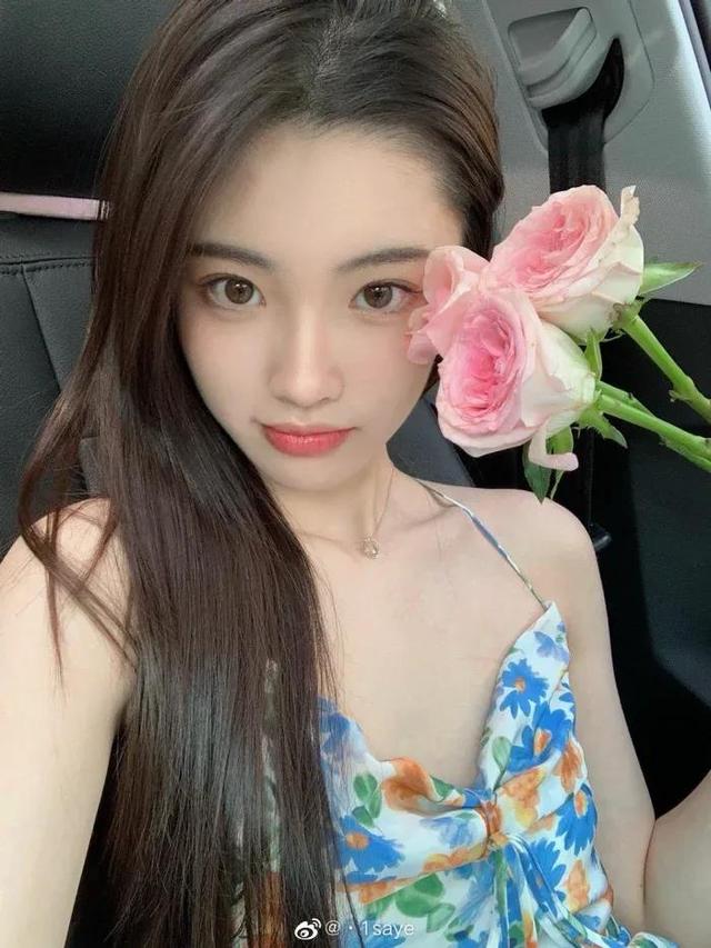 整形换头、炫富翻车，美女网红1saye被扒出黑料不断