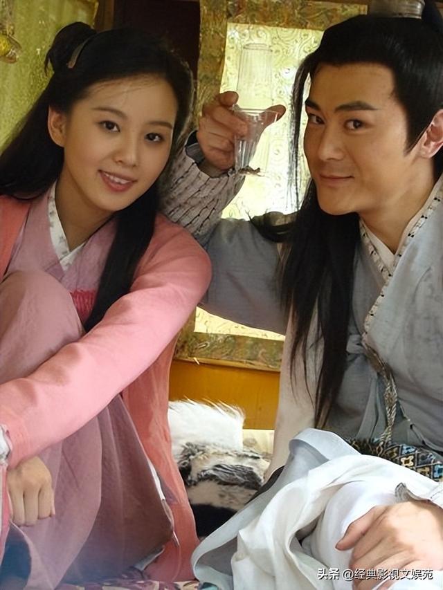 08版《射雕英雄传》幕后花絮：感觉胡歌手里的这桶泡面好香