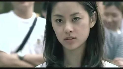 女大学生误入“泥潭”,却患上人质综合症,结局令人咋舌...