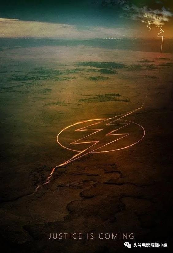 DC电影《闪电侠》开拍！超女造型被吐槽，白发蝙蝠侠让粉丝激动了