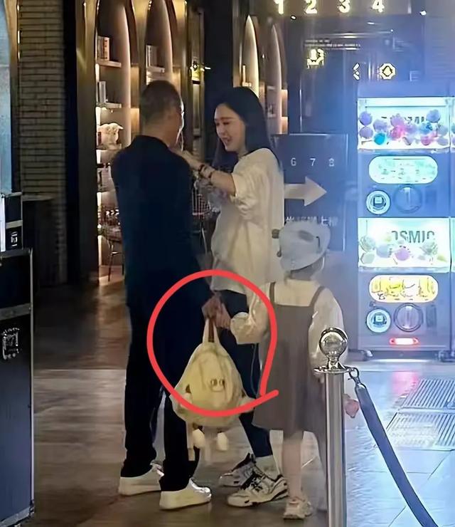 王的女人”田朴珺：曾被汤臣一品少爷抛弃，却逆袭成万科老板娘