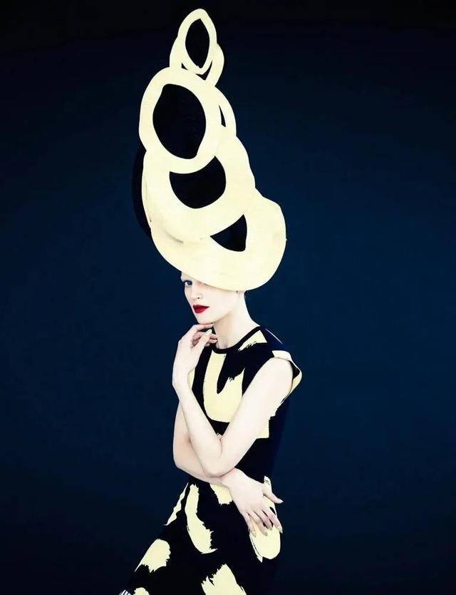 「人像精品集」第42期 美国时尚摄影师惊艳“好色”佳作赏析