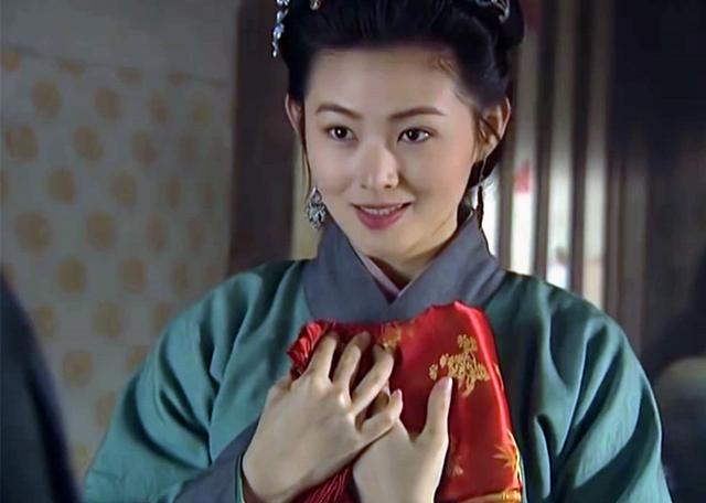 26岁爆红,因戏与丁海峰传绯闻,“潘金莲”王思懿如今怎样了?