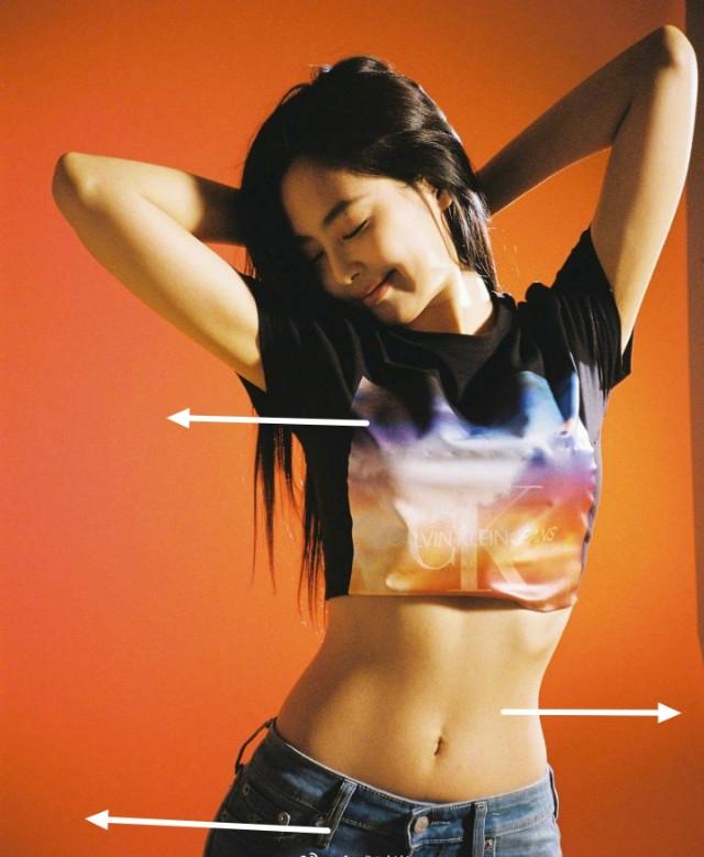 “人间香奈儿”Jennie代言CK，T恤+牛仔裤实在太辣了