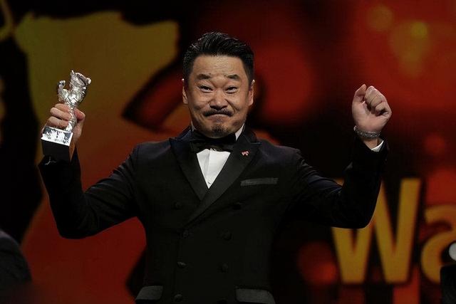 TFBOYS并肩作战,王俊凯4部电影,易烊千玺也有两部