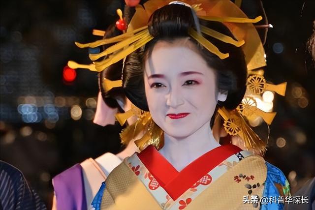 年创收达700亿美元，情色电影称霸全球，日本色情业究竟有多牛？