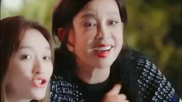 刘晓庆74岁仍活力满满，自称泳池能游50来回