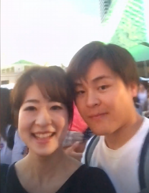 江苏小伙到日本留学，娶日本女老师，观战国足比赛时，差点打起来