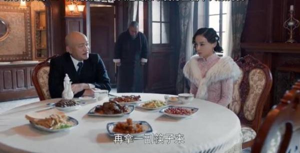 《老酒馆》最大反派早已出现，陈宝国还为其做过菜，只是无人识