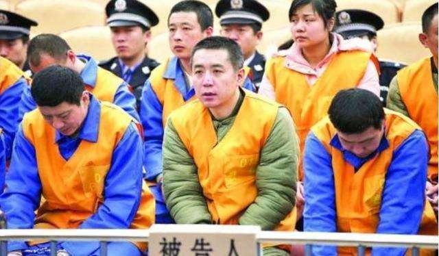 青岛黑帮大佬聂磊,独霸青岛十多年,呼风唤雨终获死刑