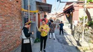 蟳埔女(泉州丨神秘的三大渔女之蟳埔女，人人头上都戴花)