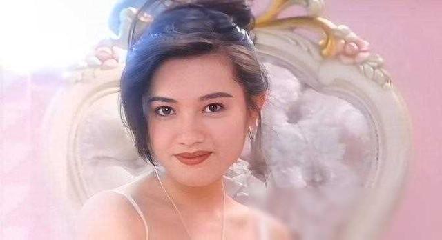 《蜜桃成熟时》：30年后，这部香港电影经典凭什么打动人心？