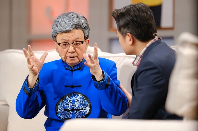 著名歌唱家胡松华：与张曼茹60年婚姻终有别，晚年女儿成他的依靠