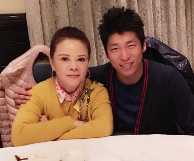 男排名将沈琼:运动生涯有悲情,39岁才结婚