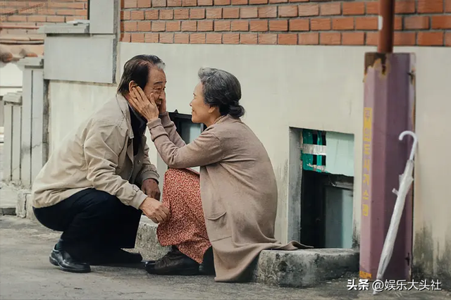 韩国电影《梦想》，老夫妻俩双双痴呆，直接吊打电影《妈妈》