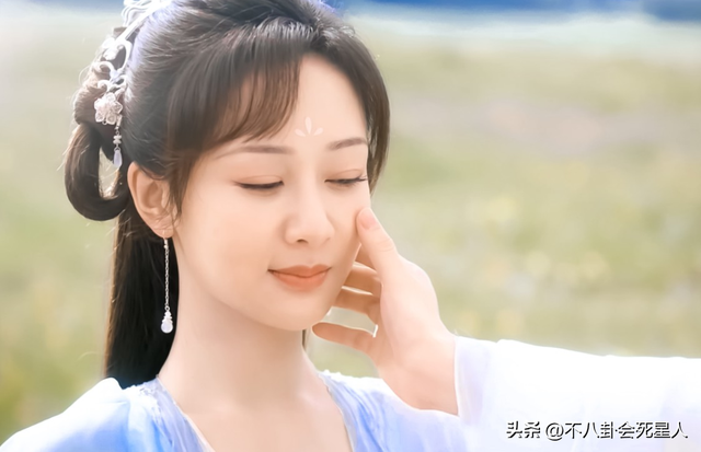 杨紫，终于把自己玩儿脱了